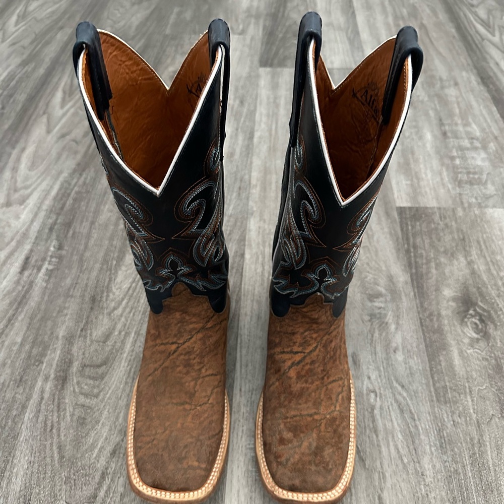 Men’s Cowboy Boots size 8.5